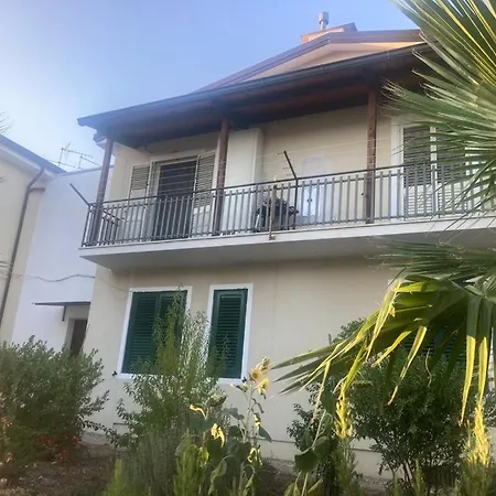 Via Brindisi